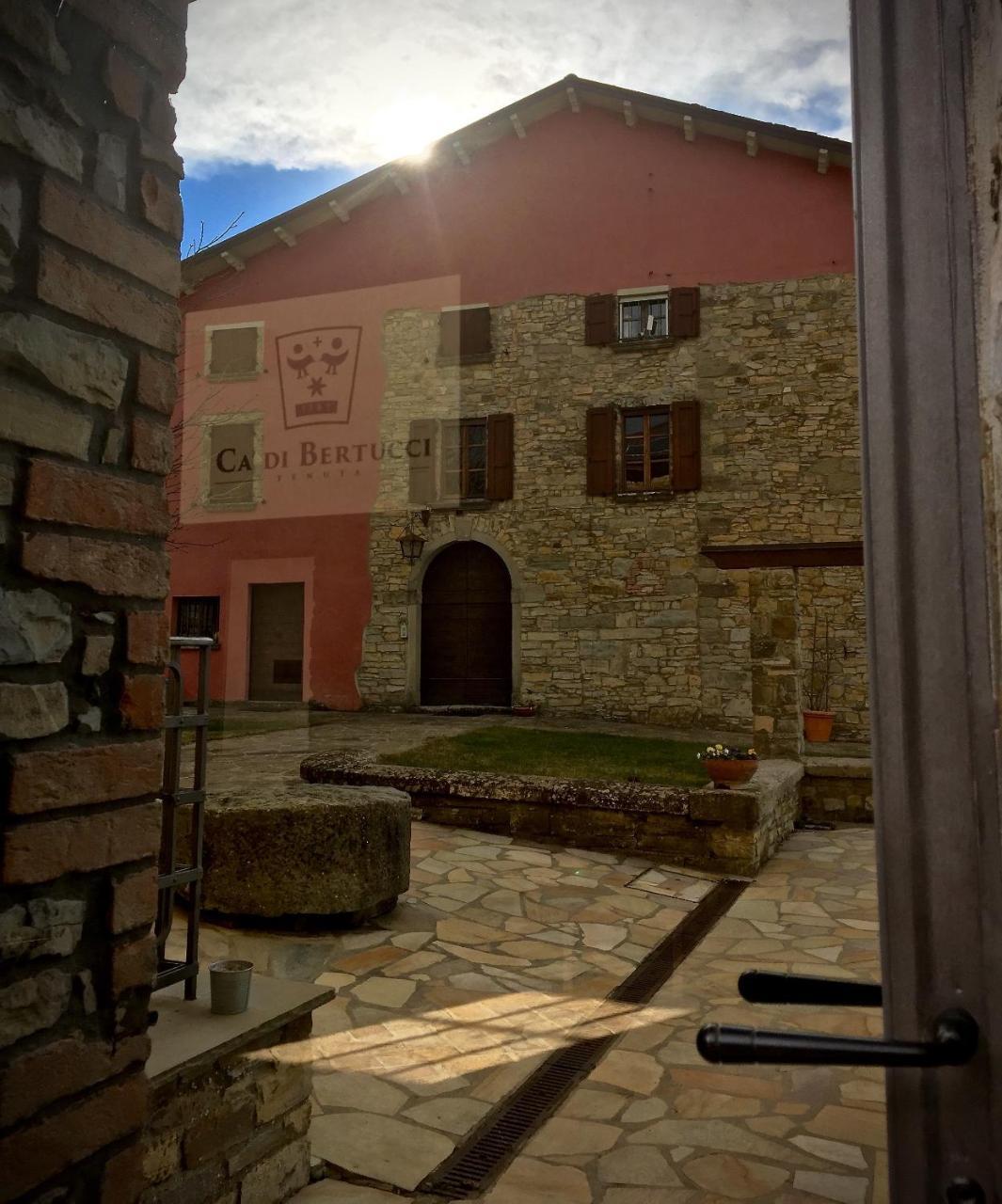 דירות Solignano Tenuta Ca Di Bertucci מראה חיצוני תמונה
